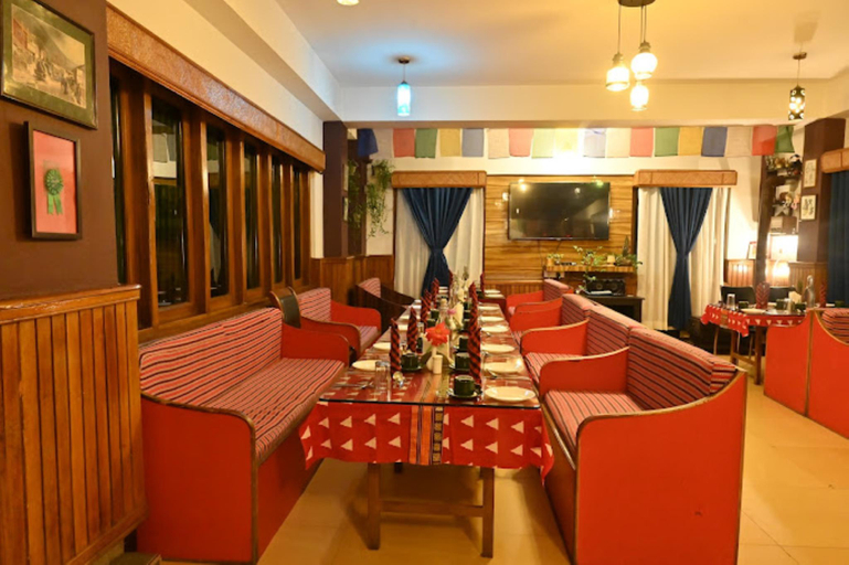 Food & Drinks 5, Pemaling Residency(Pelling), West Sikkim