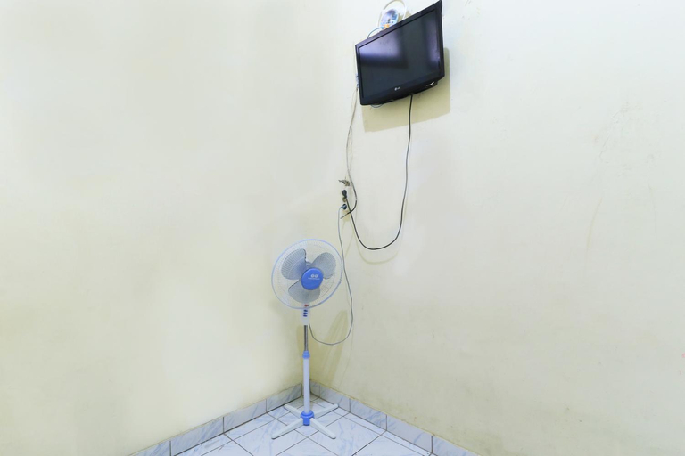 Bathroom 11