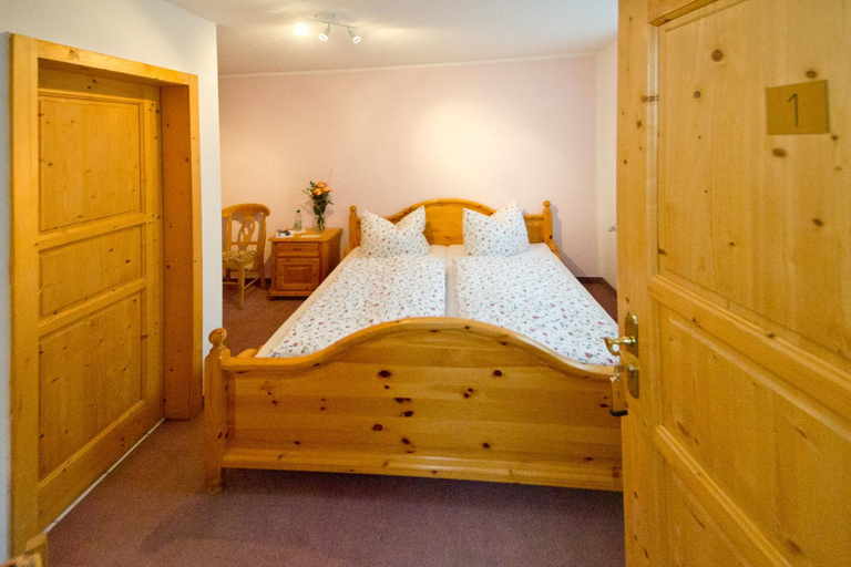 Bedroom 18