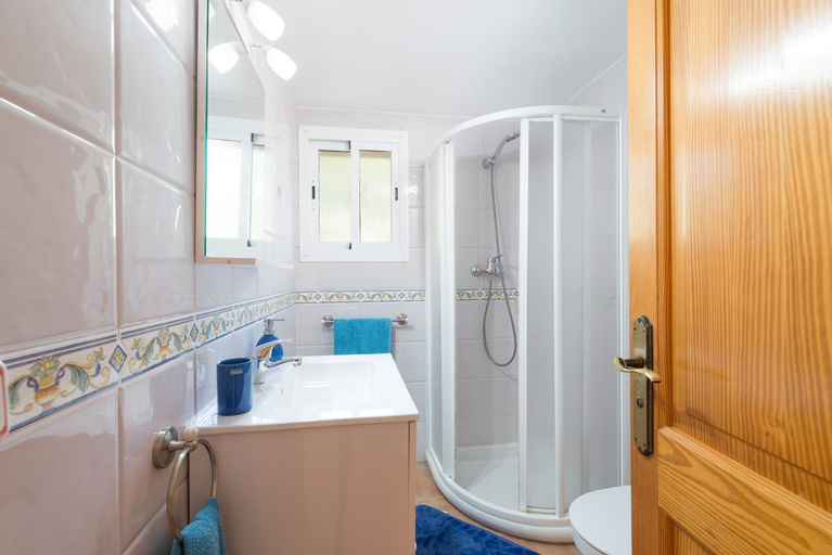 Bathroom 3, Solluna, Baleares