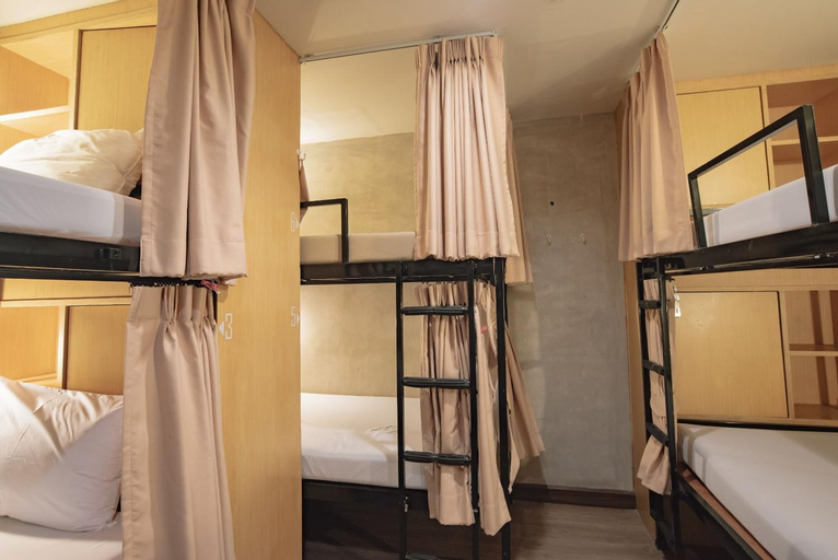 Bedroom 24