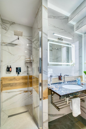 Bathroom 2