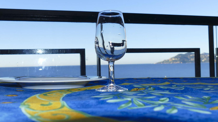 Food & Drinks 5, Résidence La Palme D'Azur Cannes Verrerie, Alpes-Maritimes