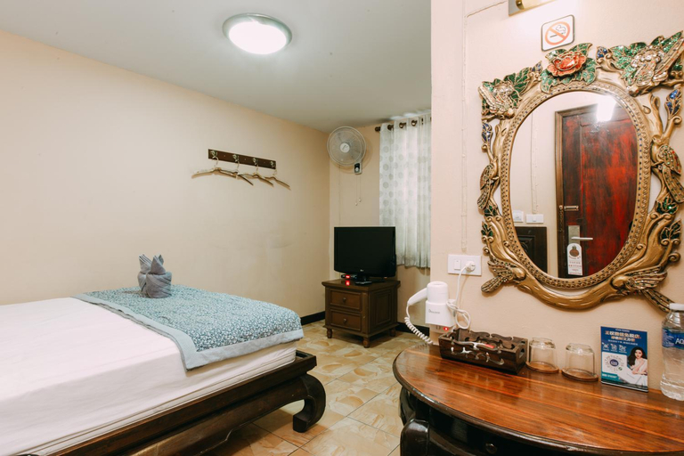 Bedroom 6