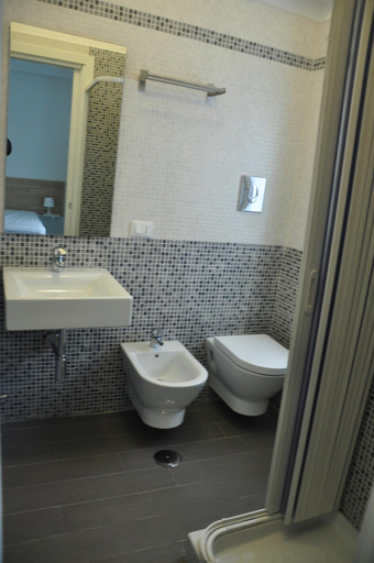 Others 4, B&B Sempione, Cosenza