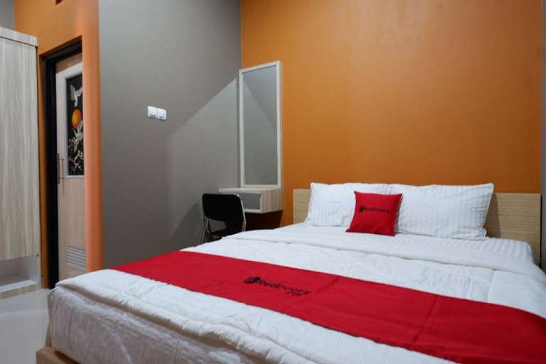 Bedroom 13