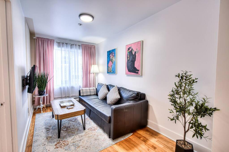 Plateau Escape & Nightlife Adventures! Downtown Super Value! Full 1BR Apartments, Montréal