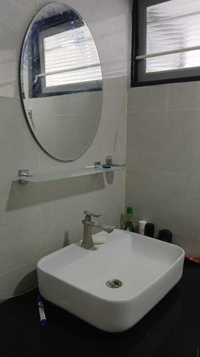 Bathroom 3, Lanka Global, Jaffna