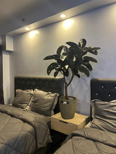 Others 5, MH Suites, Pasay City