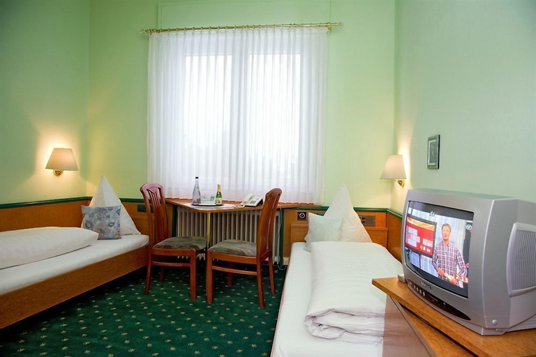 Bedroom 3, Hotel Relax, Erlangen-Höchstadt