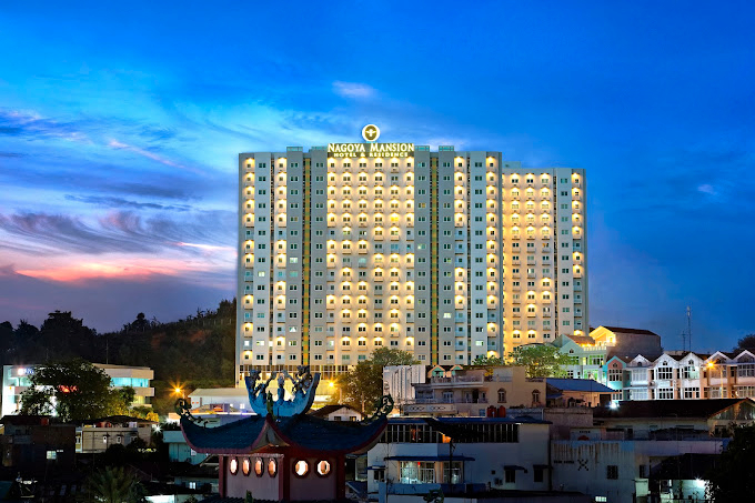 T Five, Batam