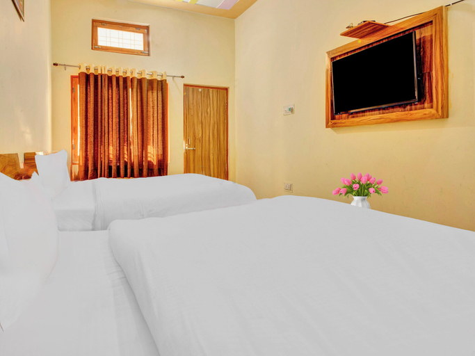 Bedroom 3, Hotel Kailasha, Uttarkashi