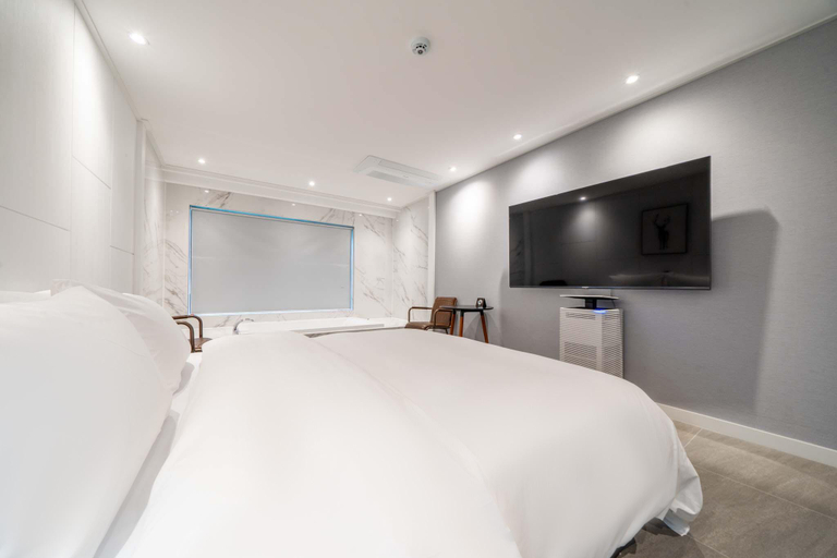 Bedroom 15