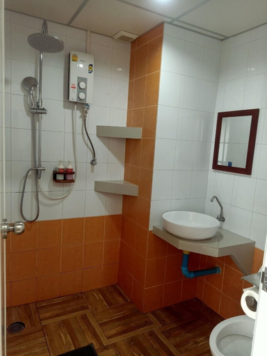 Bathroom 3, Bannaituek, Muang Chachoengsao