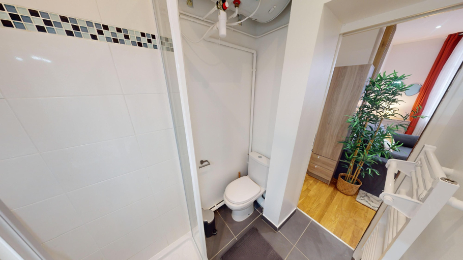 Bathroom 5, Beautiful 3bed House Garden & Parking, Perthshire and Kinross