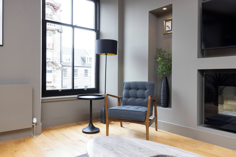 Others 4, Stylish 2-bed flat in New Town, Edinburgh