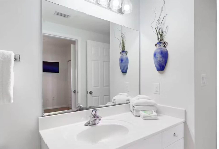 Bathroom 3, Windemere 1206, Escambia