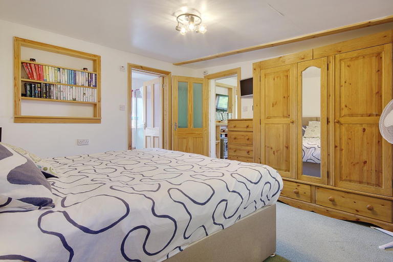 Bedroom 2, Hilltop Farm, Dorset