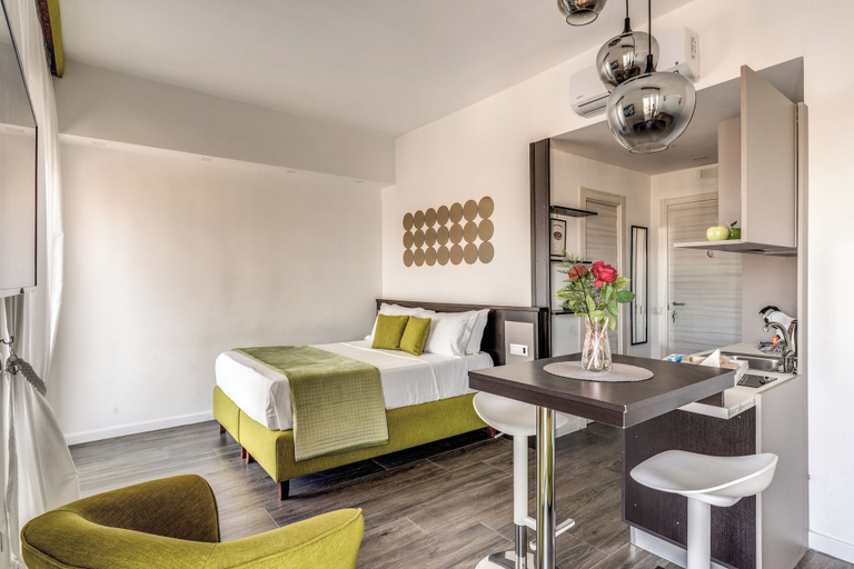 Bedroom 4, Timeless, Napoli