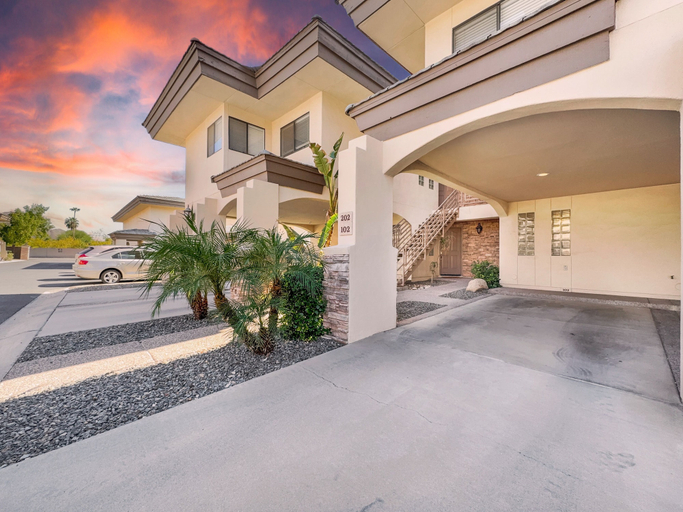 Exterior & Views, Camelback #102 Phoenix, Maricopa