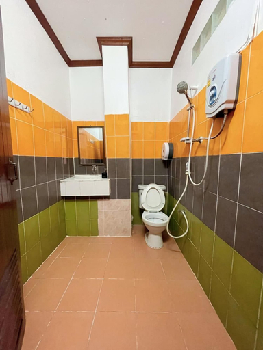 Bathroom 4, Sisavang Vangvieng Hotel, Vangvieng