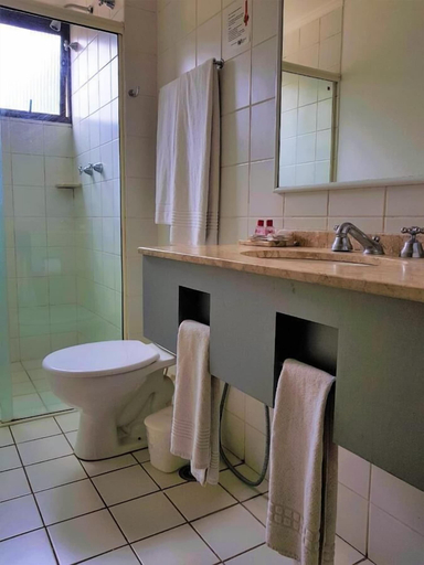 Bathroom 4, Ômega Flat, Bauru