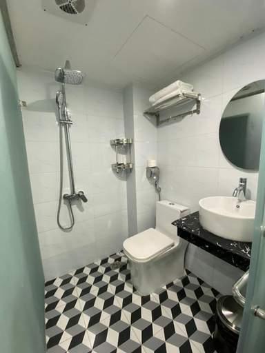 Bathroom 4, La Renta Hotel & Spa, Hoàn Kiếm