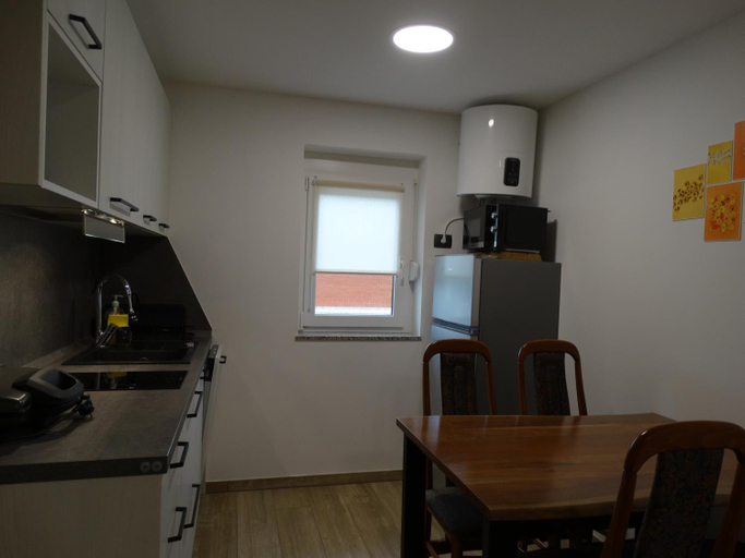 Kitchen 2, Apartma Vista, Koper