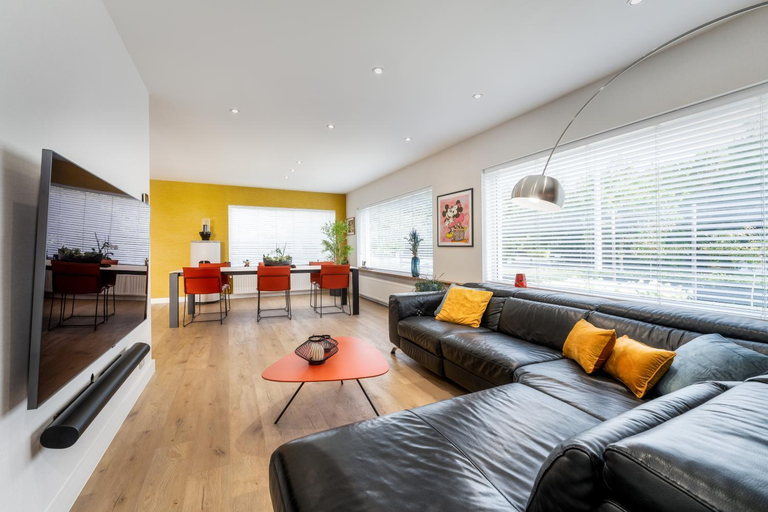 Shared lounge/TV area 2, Huis @ Sint Kruis, West-Vlaanderen