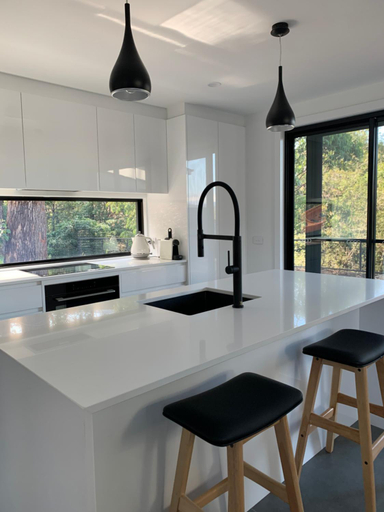 Kitchen 4, The Lake House & Apartment, Bega Valley