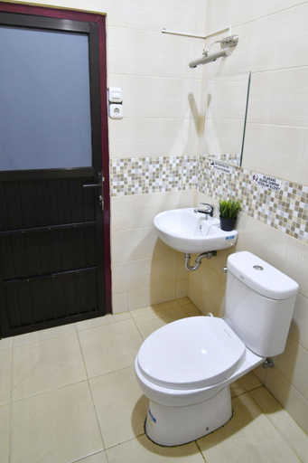Bathroom 8