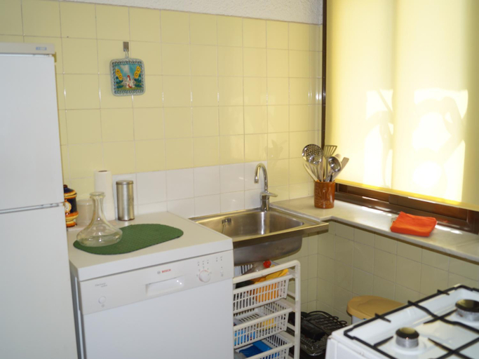 Others 3, H32, Girona