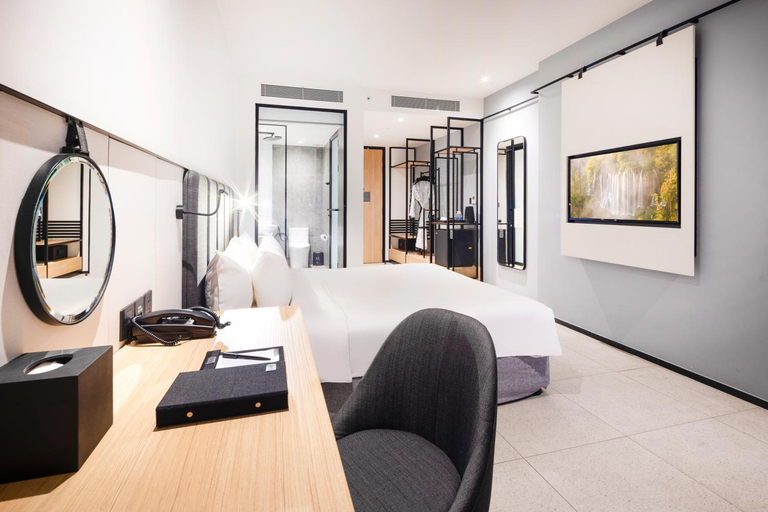 Bedroom 25