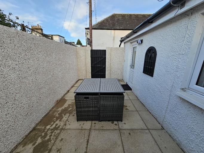 Exterior & Views 2, Warm & Cosy Home in Glasgow, Glasgow