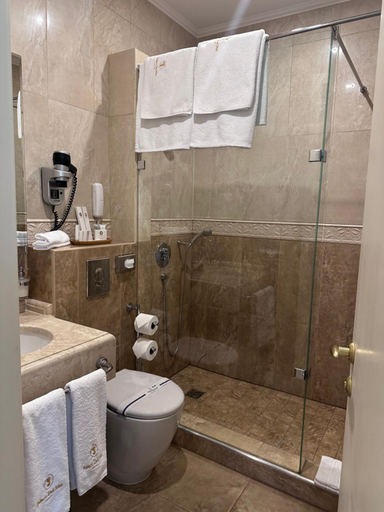 Bathroom 4, Palace Del Mar, Odes'ka