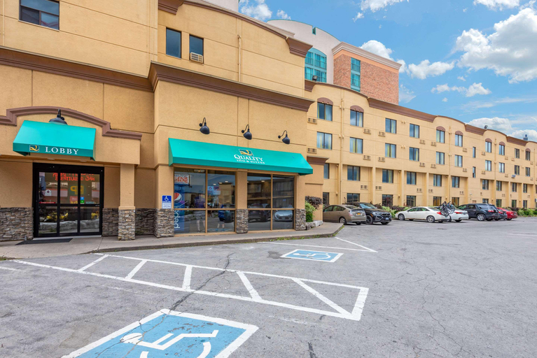 Exterior & Views 2, Quality Inn & Suites, Niagara
