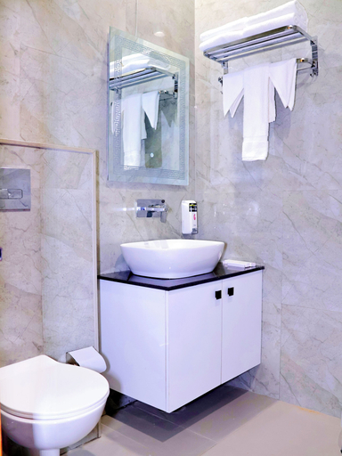 Bathroom 4, Hotel Tulsi Grand Inn, Mathura
