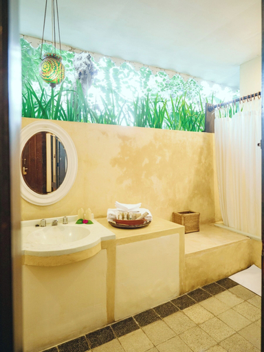 Bathroom 4
