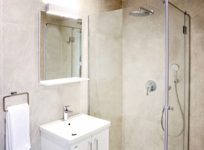 Bathroom 3, Fruške Terme - Fruški Cvet, Irig