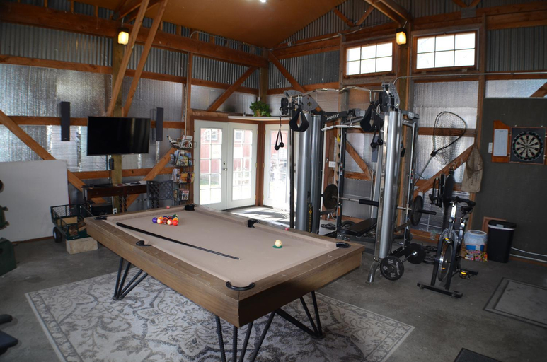 Others 3, Wild Goose Lodge, Klamath