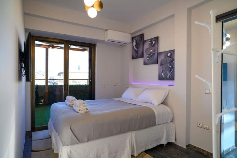 4, Exclusive 2 bed Luxury Panorama, Attica