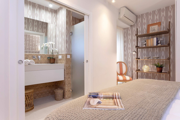 Bedroom 3, Genteel Home Plaza del Teatro, Málaga