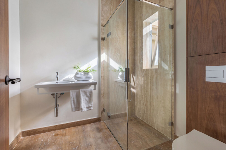 Bathroom 4, House of W