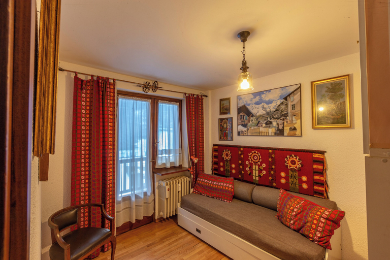 Others 5, Welcoming 3BR Flat with parking in Verrand, Aosta