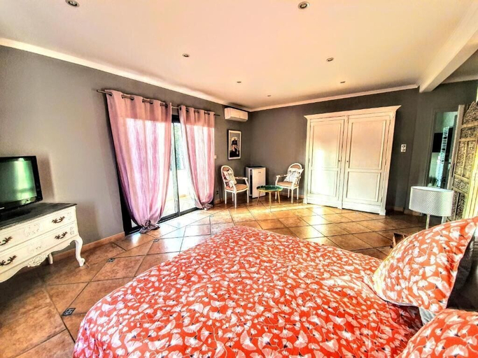 Bedroom 3, La Villa Blanche, Var