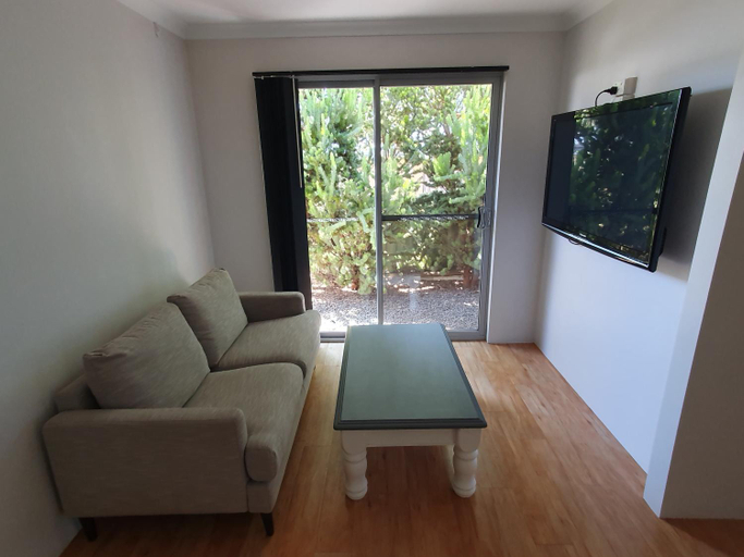 Facilities 4, Sandalwood Guest Room, Augusta-Margaret River