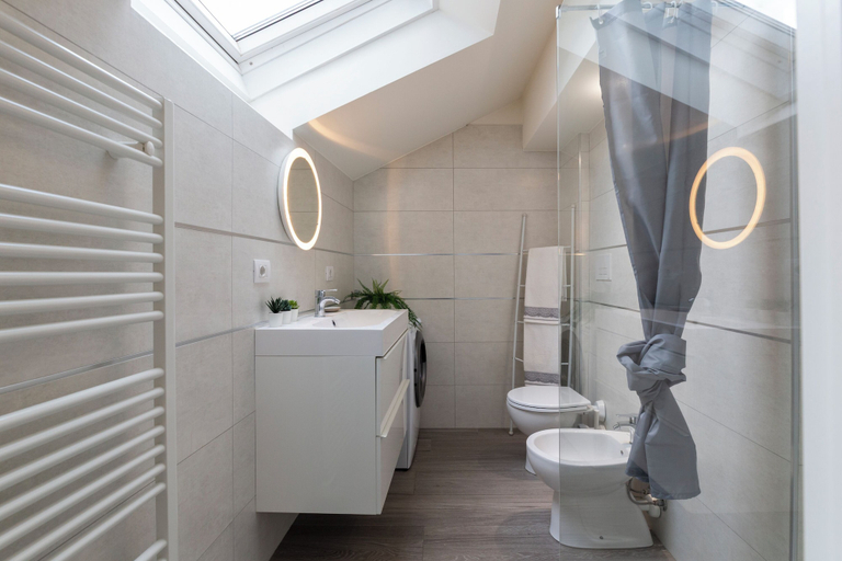 Bathroom 4, notaMi - Bright Attic M4 - 2 Bedrooms, Milano