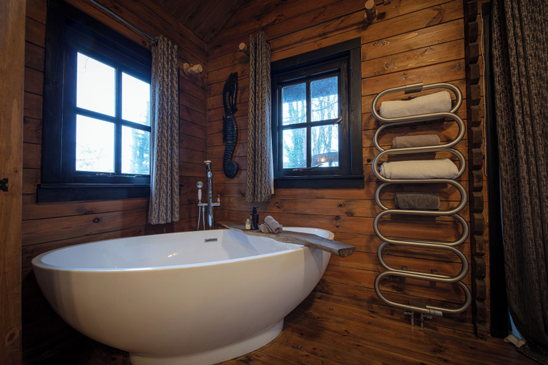 Bathroom 4, The Flodigarry Hotel in the Skye, Highland