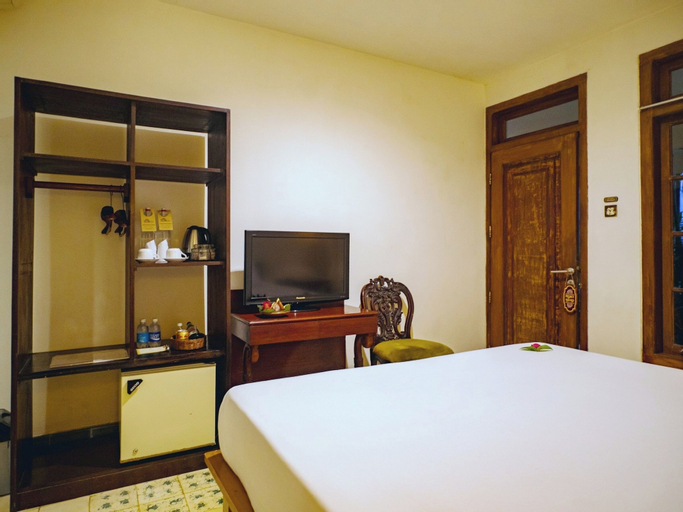 Bedroom 9
