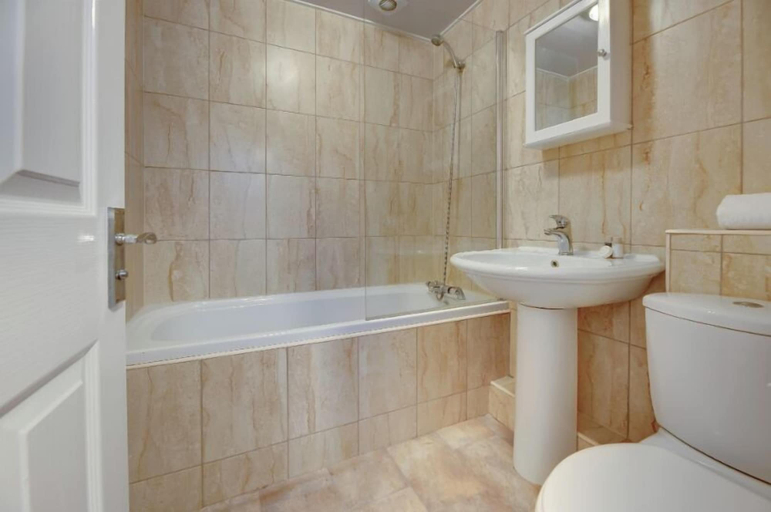 Bathroom 3, Armstrong Apartments, Newcastle upon Tyne